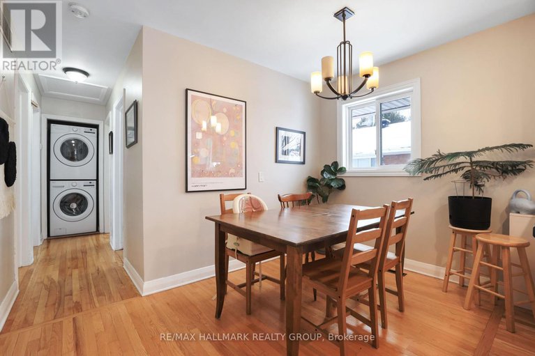28431922/208-210-renouf-avenue/overbrook/ottawa/ontario/K1K3T1_12