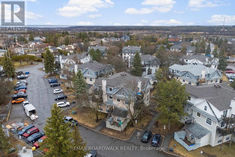 29598621/614-tanguay-court/katimavik/ottawa/ontario/K2L3X3_29