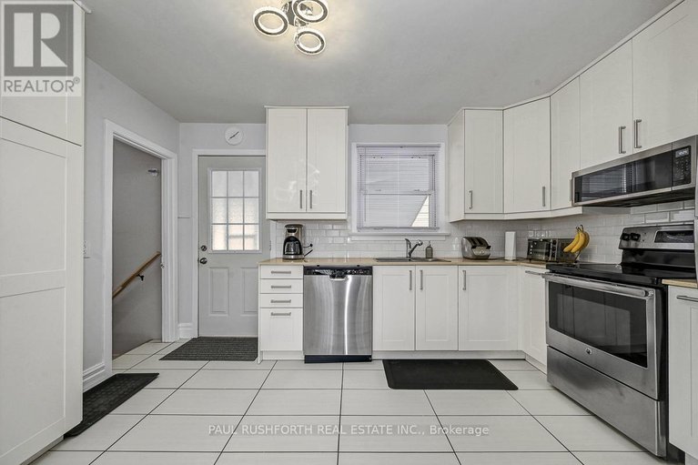 29437881/1401-mcmahon-avenue/emerald-woodssawmill-creek/ottawa/ontario/K1T1C2_16