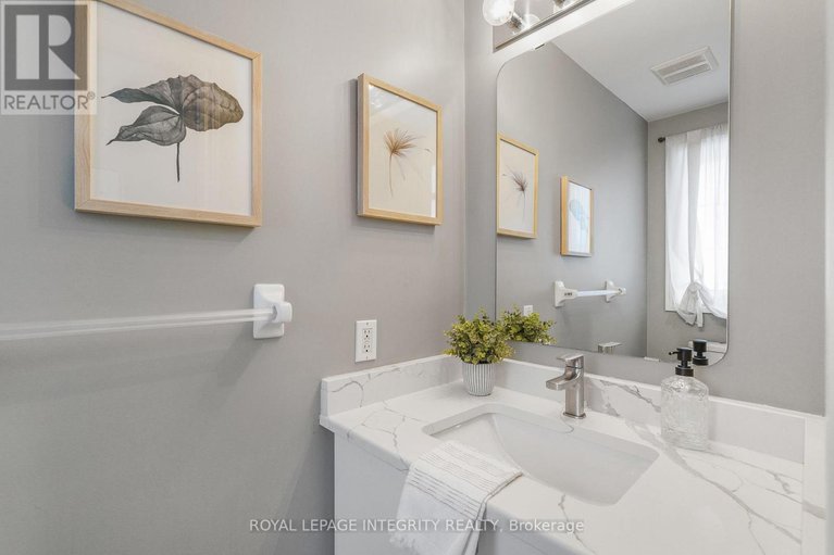 29378274/1033-markwick-crescent/notting-hillsummerside/ottawa/ontario/K4A4X5_3