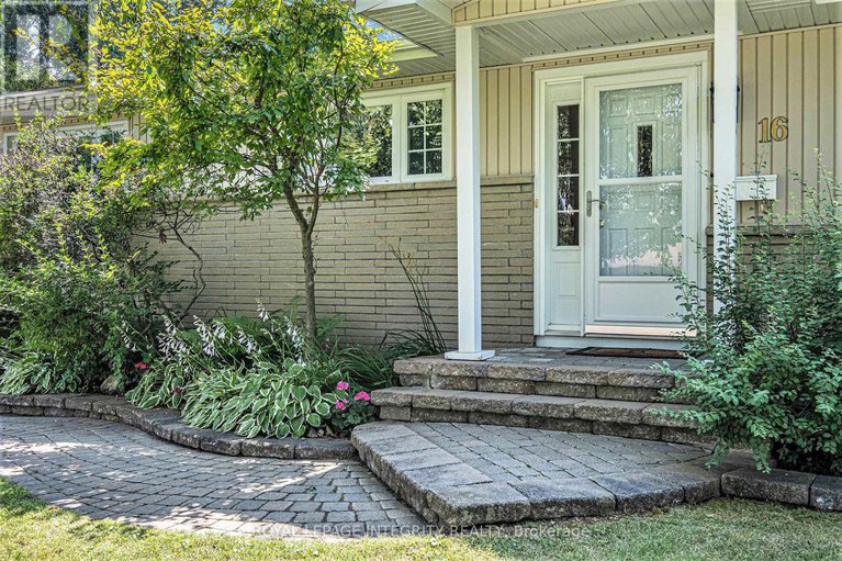 28620612/16-ember-glow-court/stittsville-central/ottawa/ontario/K2S1C3_3