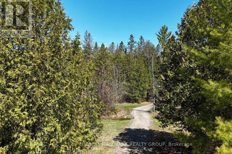 29673658/4318-stonecrest-road/woodlawnmaclarens-landingkilmaurs/ottawa/ontario/K0A3M0_32