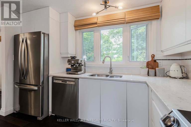 28506368/31-ashgrove-crescent/briargreen/ottawa/ontario/K2G0S1_13