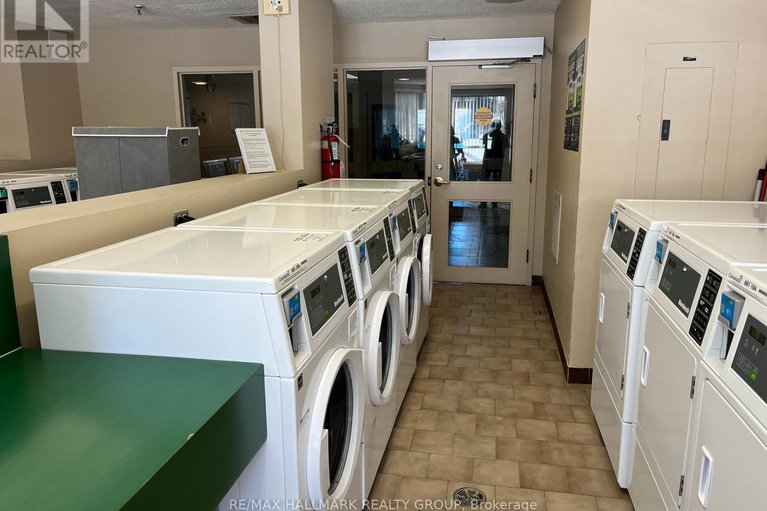 29411119/708-80-sandcastle-drive/leslie-park/ottawa/ontario/K2H9E7_22