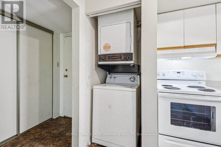 29052413/205-266-lorry-greenberg-drive/hunt-club-parkgreenboro/ottawa/ontario/K1T3J9_23