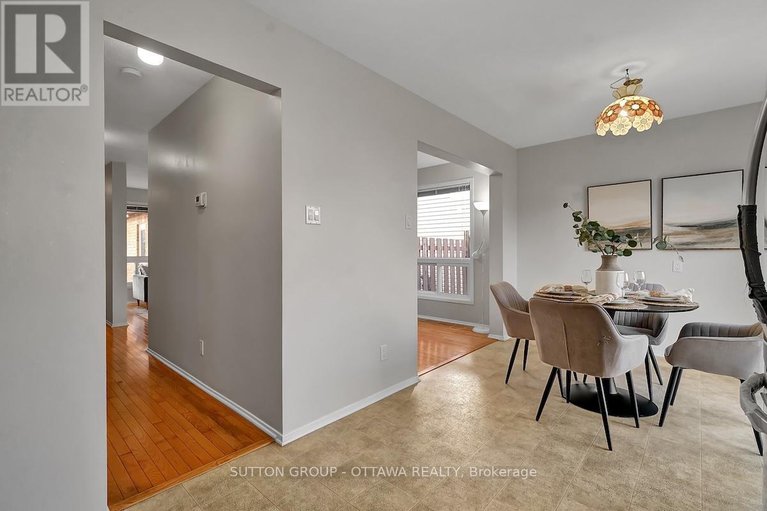 29123796/1540-bourcier-drive/bilberry-creekqueenswood-heights/ottawa/ontario/K1E3J2_18