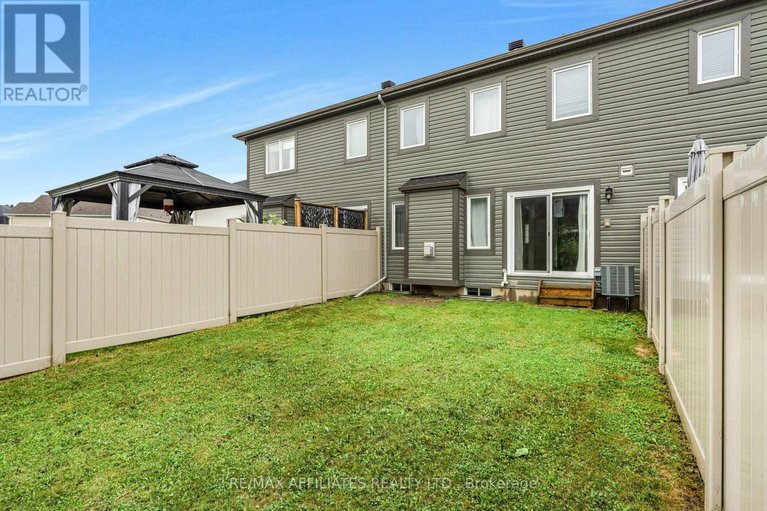 28578072/514-broadleaf-street/avalon-west/ottawa/ontario/K4A1A4_26