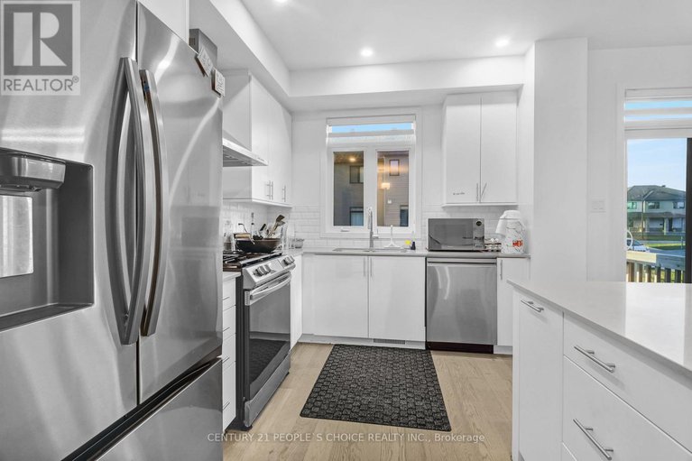 29070201/300-makobe-lane/riverside-southgloucester-glen/ottawa/ontario/K4M0L9_13