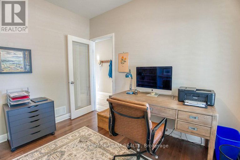 28955797/107-kitsilano-court/bruce-farmgraham-parkqualicumbellands/ottawa/ontario/K2H0B5_4