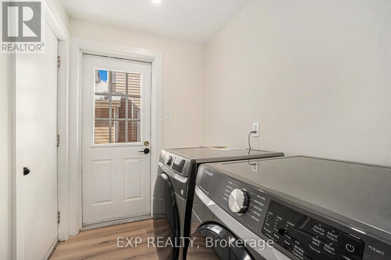 28268546/16-weybridge-drive/cedargrovefraserdale/ottawa/ontario/K2J2X2_15