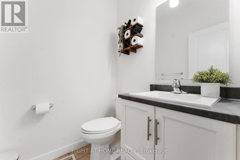 28377550/707-kirkham-crescent/btwn-franktown-rd-fallowfield-rd/ottawa/ontario/K0A2Z0_14