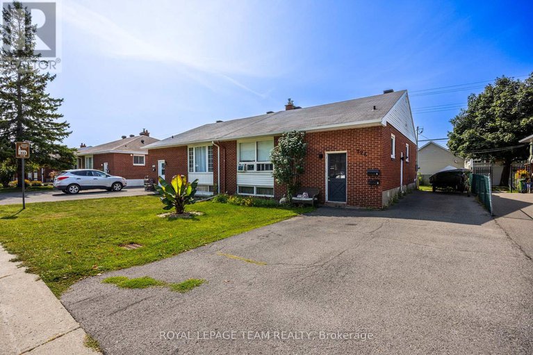 29084025/726-cummings-avenue/castle-heightsrideau-high/ottawa/ontario/K1K2L1_34