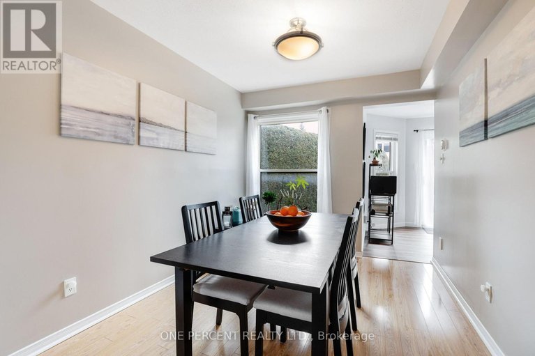 29612741/1570-champneuf-drive/chateauneuf/ottawa/ontario/K1C6B5_12