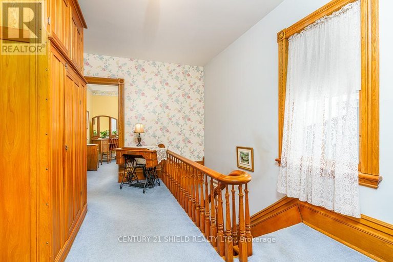29622783/48-st-george-street-e/alexandria/north-glengarry/ontario/K0C1A0_21