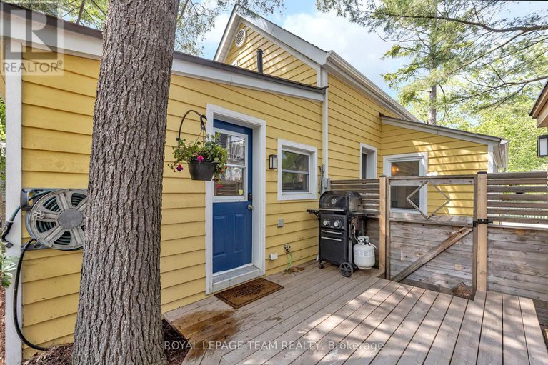 28410245/2748-rowatt-street/britannia/ottawa/ontario/K2B6N9_34