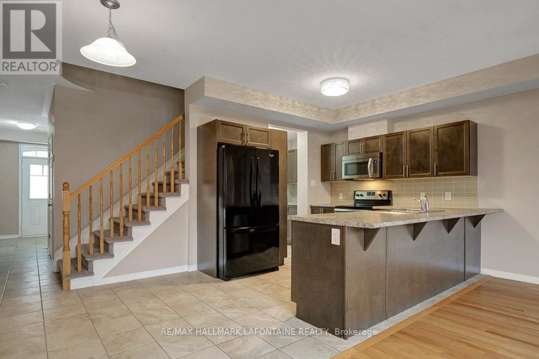 29501569/381-sweetflag-street/longfields/ottawa/ontario/K2J5Y7_15