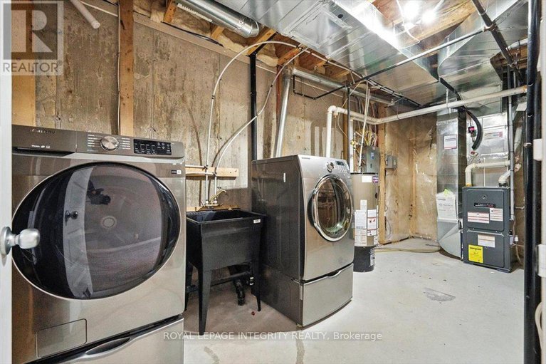28587957/748-morningstar-way/mer-bleuebradley-estatesanderson-park/ottawa/ontario/K1W0G6_35