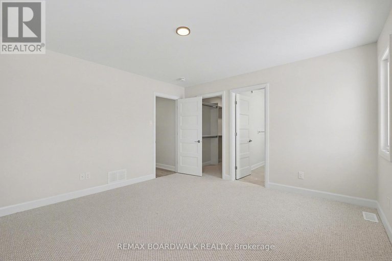 29421779/967-chablis-crescent/embrun/russell/ontario/K0A1W0_11