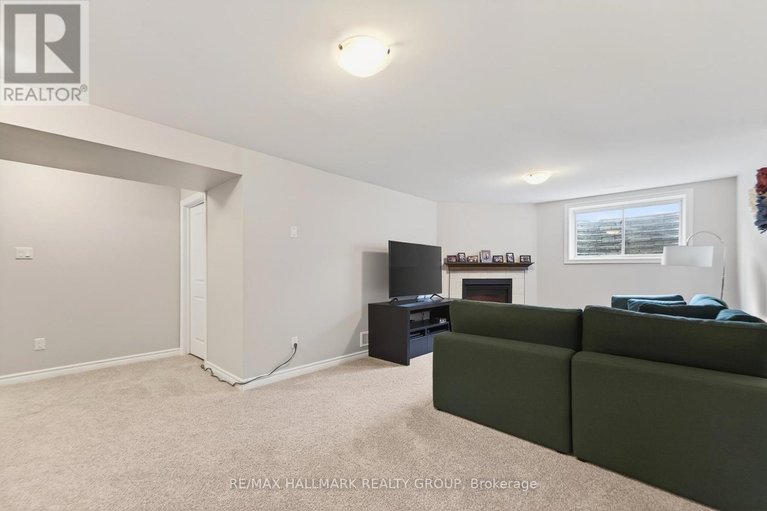 29457178/60-jardiniere-street/remainder-of-stittsville-area/ottawa/ontario/K2S2K2_46