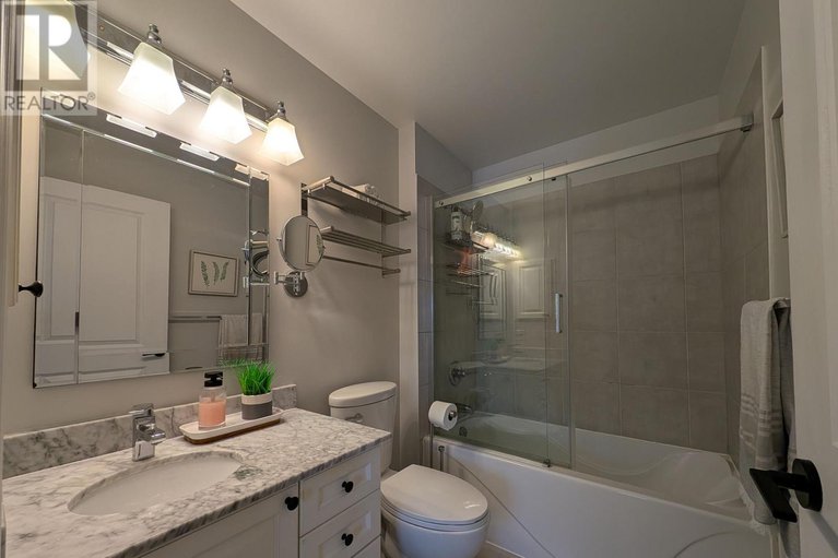 29403608/1804-70-landry-street/vanier/ottawa/ontario/K1L0A8_25