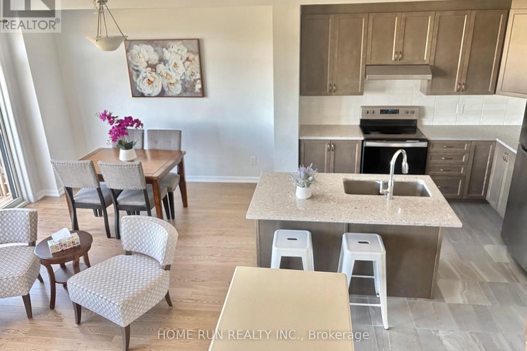 29658905/111-teelin-circle/half-moon-bay/ottawa/ontario/K2C3H2_3