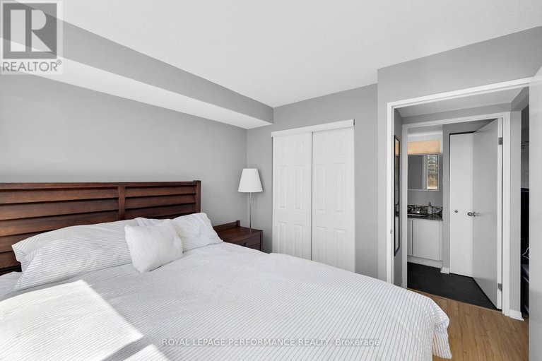 29635686/611-45-holland-avenue/ottawa-west/ottawa/ontario/K1Y4S3_17