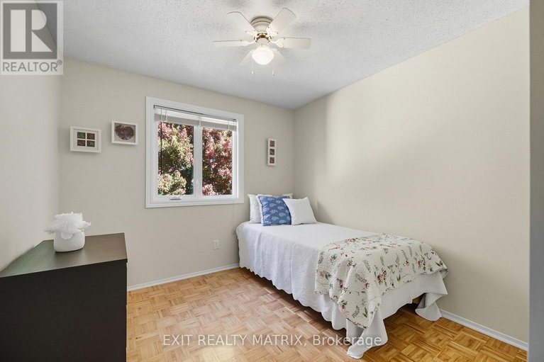 29256598/159-dunlop-crescent/village-of-russell/russell/ontario/K4R1B3_26