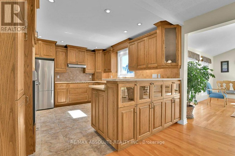 29665092/535-gascon-street/village-of-russell/russell/ontario/K4R1C6_8