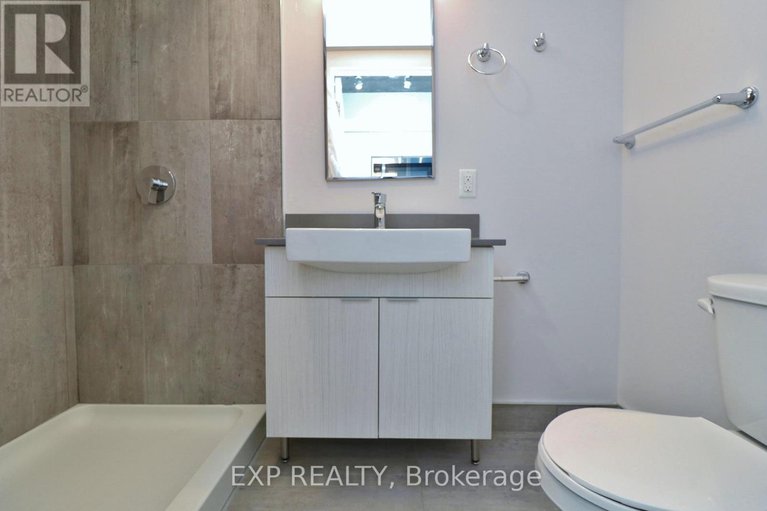 28905397/2308-105-champagne-avenue-s/west-centre-town/ottawa/ontario/K1S4P3_16