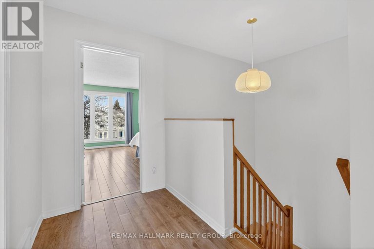 29413276/9-forsyth-lane/crystal-beach/ottawa/ontario/K2H9H1_31