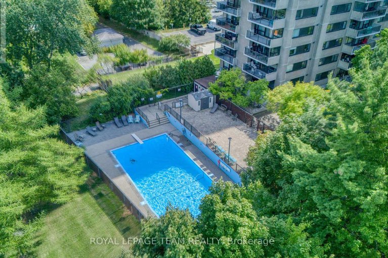28874656/2006-1195-richmond-road/woodroffe/ottawa/ontario/K2B8E4_4