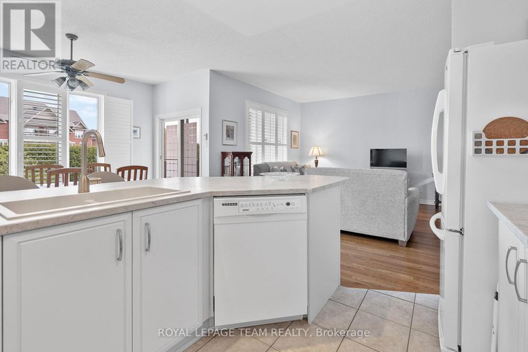28339224/13-eileen-crescent/stittsville-central/ottawa/ontario/K2S1M3_13