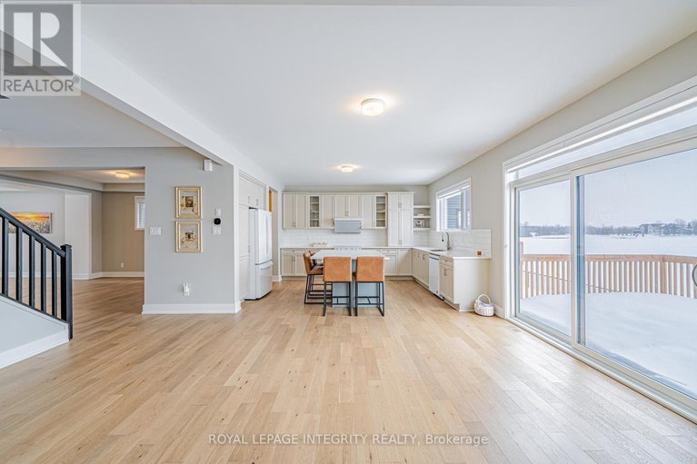 28842717/709-fenwick-way/stonebridge/ottawa/ontario/K2J7E2_9