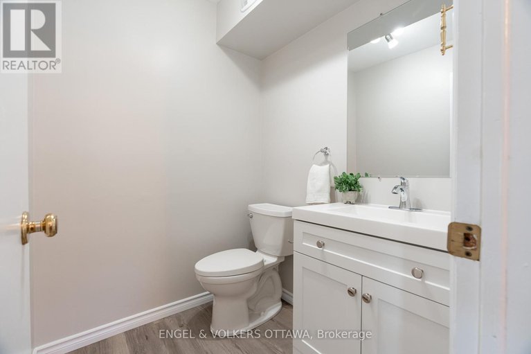 28809754/1504-tanguay-court/katimavik/ottawa/ontario/K2L3X8_15