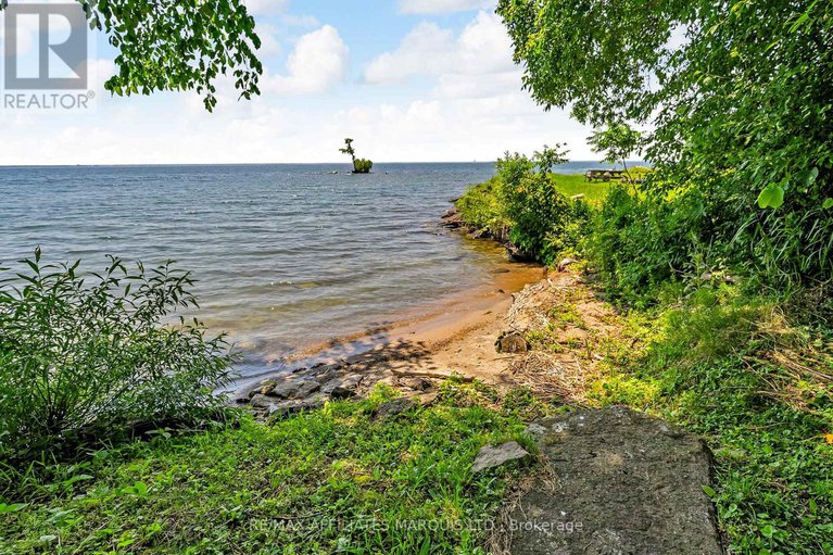 28532013/20824-south-service-road/south-glengarry-lancaster-twp/south-glengarry/ontario/K0C1N0_34