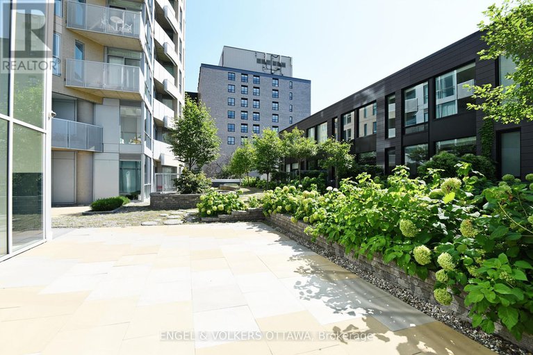 28562228/1304-40-nepean-street/ottawa-centre/ottawa/ontario/K2P0X5_20