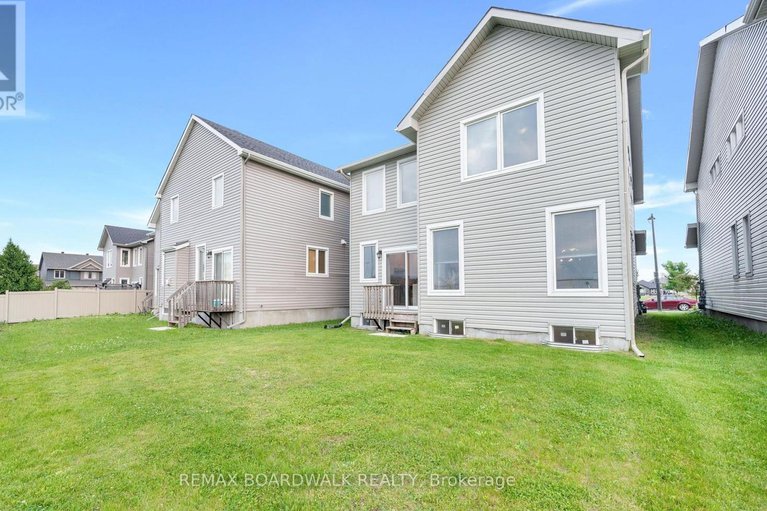 29379642/302-haliburton-heights/emerald-meadowstrailwest/ottawa/ontario/K2S1S3_50