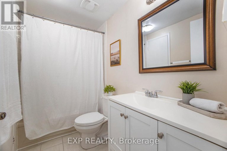 28744467/68-30-baneberry-crescent/glencairnhazeldean/ottawa/ontario/K2L2Y4_14