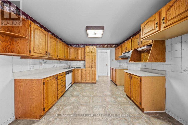 28835294/1024-miss-ottawa-street/beacon-hill-south/ottawa/ontario/K1J7B1_12