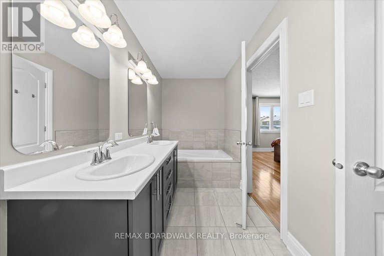 29414460/2424-marble-crescent/town-of-rockland/clarence-rockland/ontario/K4K1P6_31