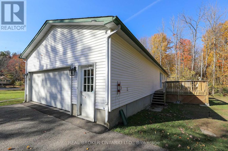 27986802/8-benjamin-lane/north-grenville-twp-kemptville-east/north-grenville/ontario/K0G1J0_29