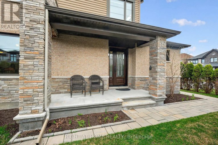29683853/44-hawks-landing-crescent/stittsville-north/ottawa/ontario/K2S1W1_4