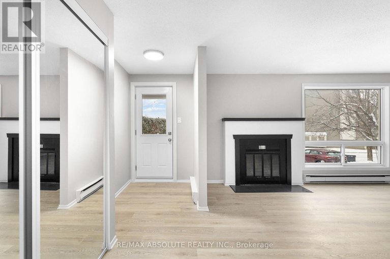 29207942/53a-798-st-andre-drive/hiawatha-parkconvent-glen/ottawa/ontario/K1C4R4_7