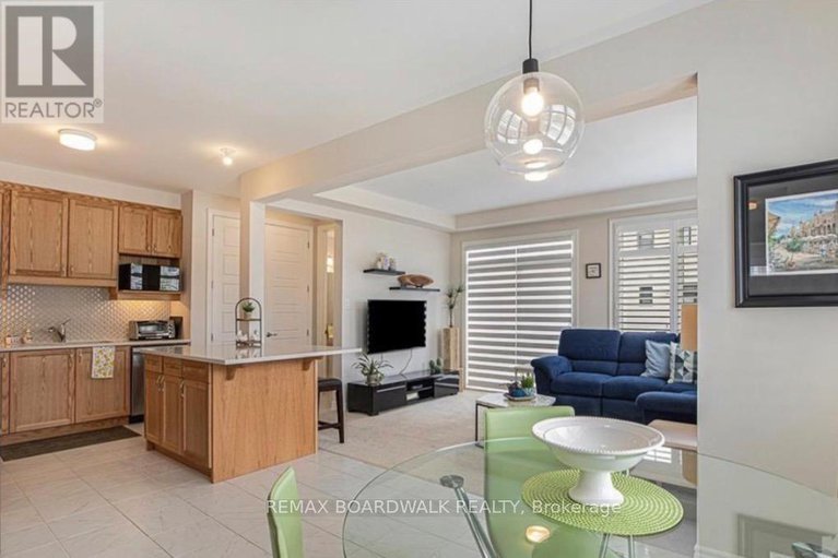 29433241/741-derreen-avenue/stittsville-north/ottawa/ontario/K2S2Y9_9