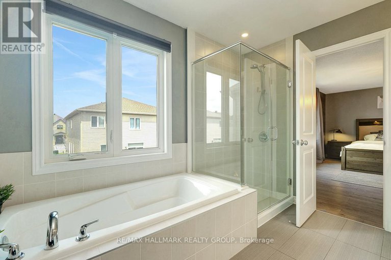 28597644/78-russet-terrace/half-moon-bay/ottawa/ontario/K2J6E8_33