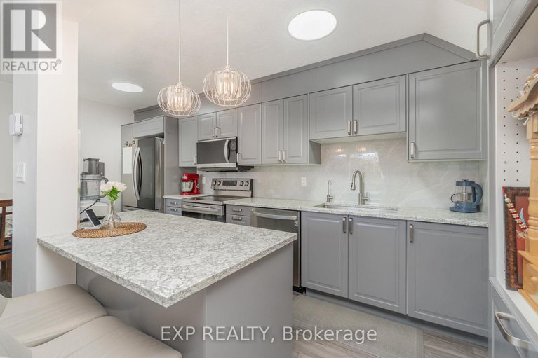 28939724/18-2640-draper-avenue/redwood-park/ottawa/ontario/K2H7A1_3