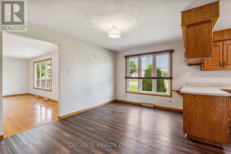 29259236/20397-park-crescent/south-glengarry-charlottenburgh-twp/south-glengarry/ontario/K0C1L0_23