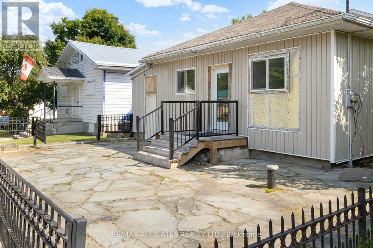 28666131/79-george-street/lanark-highlands-lanark-village/lanark-highlands/ontario/K0G1K0_11