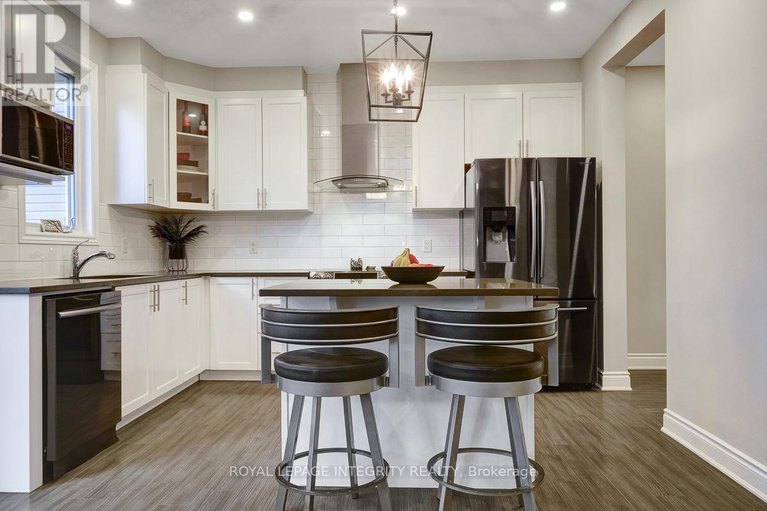 28834734/547-parade-drive/stittsville-south/ottawa/ontario/K2S0X8_15
