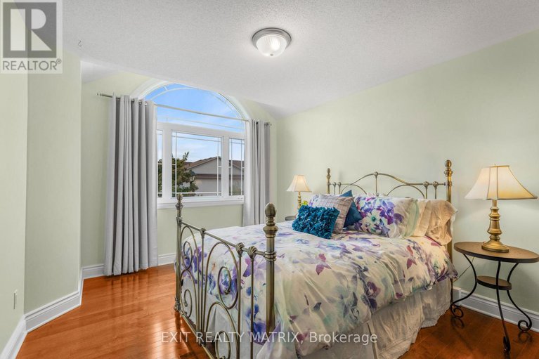 28788160/352-oakcrest-way/avalon-east/ottawa/ontario/K4A0S5_25